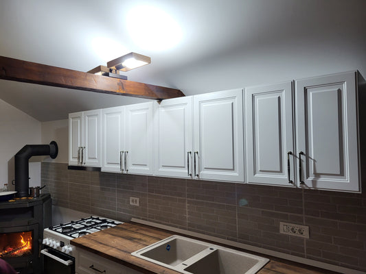 Bucatarie minimalist-clasică